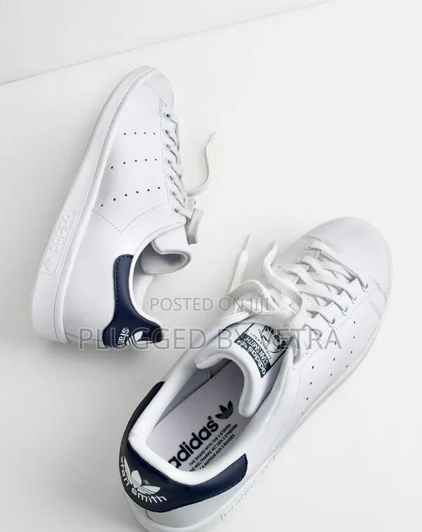 Adidas Stan-Smith in "White and a Touch of Elegance Black"