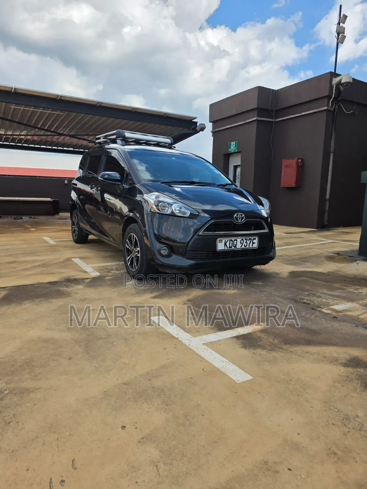 Toyota Sienta 2017 Black