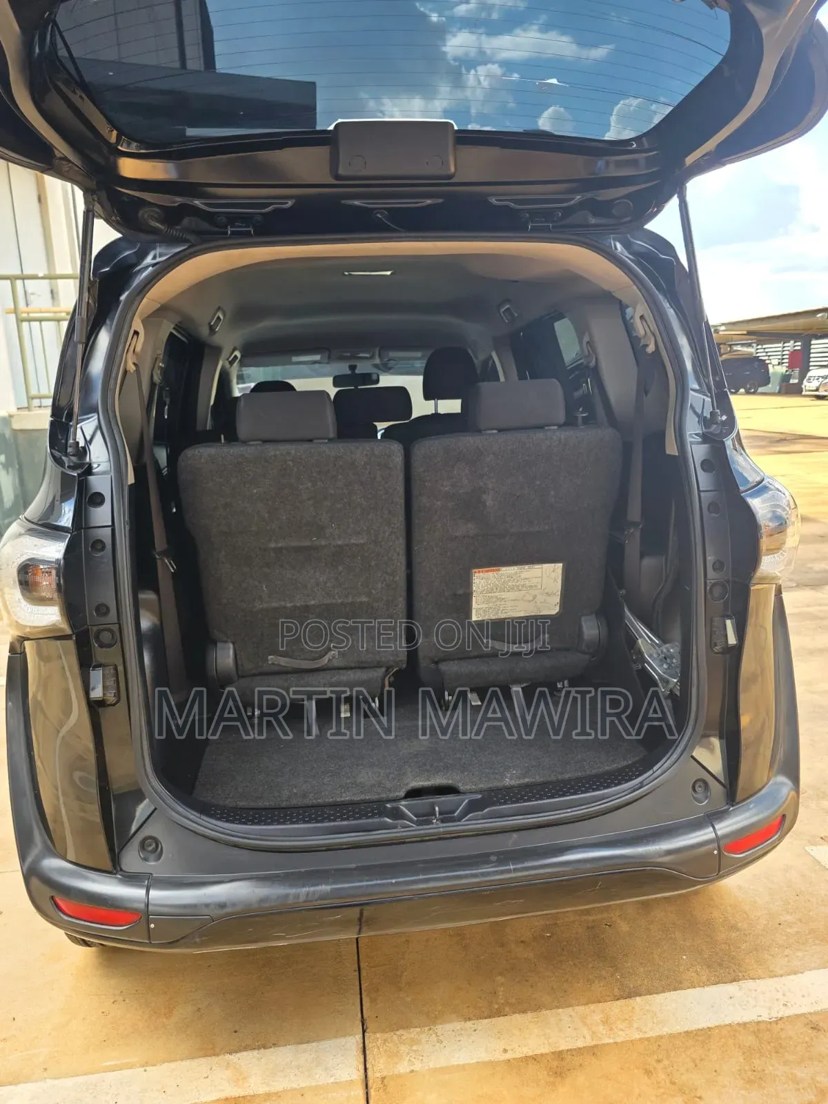 Toyota Sienta 2017 Black