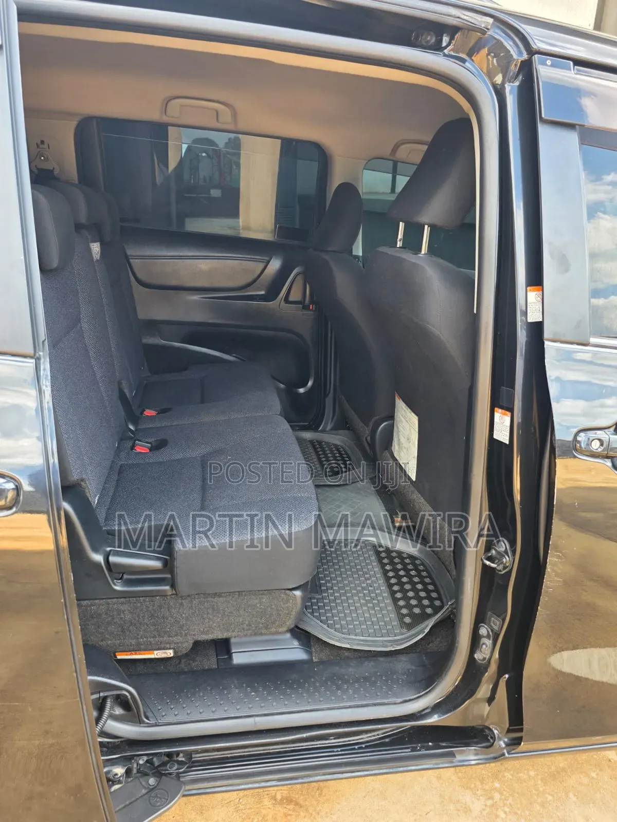 Toyota Sienta 2017 Black