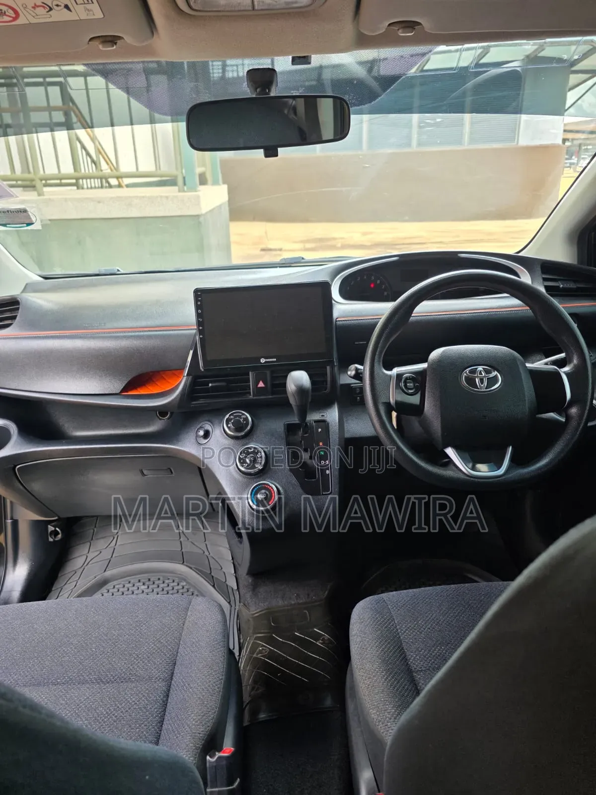 Toyota Sienta 2017 Black
