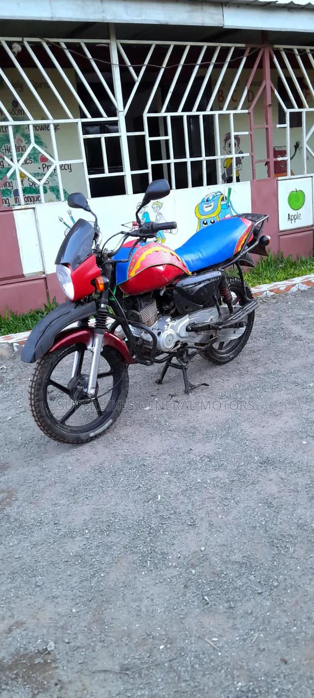 Bajaj Boxer 150 UG 2023 Red - main view