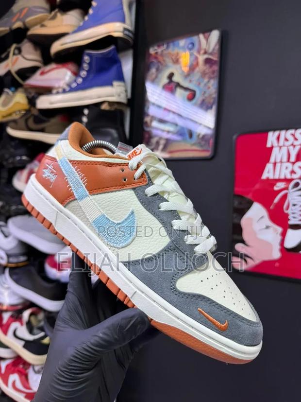 Nike Sb Dunk Stussy Grey Orange. 
Sizes :_37 38 39 40 41 42 43 44 45_