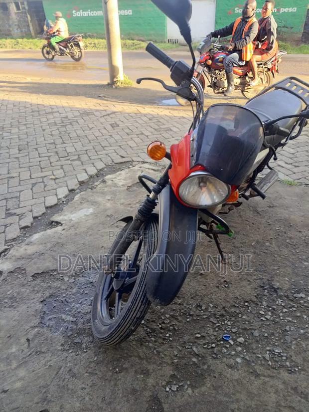 Bajaj Boxer 150 UG 2025 Red - thumbnail 2