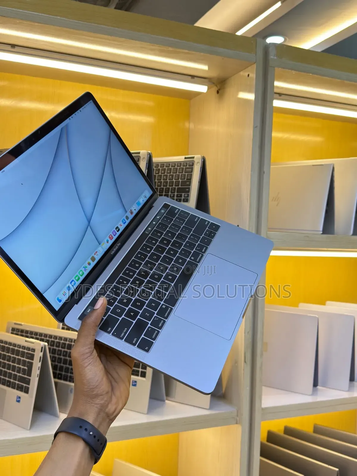 Laptop Apple MacBook Pro 2017 16GB Intel Core i7 SSD 256GB