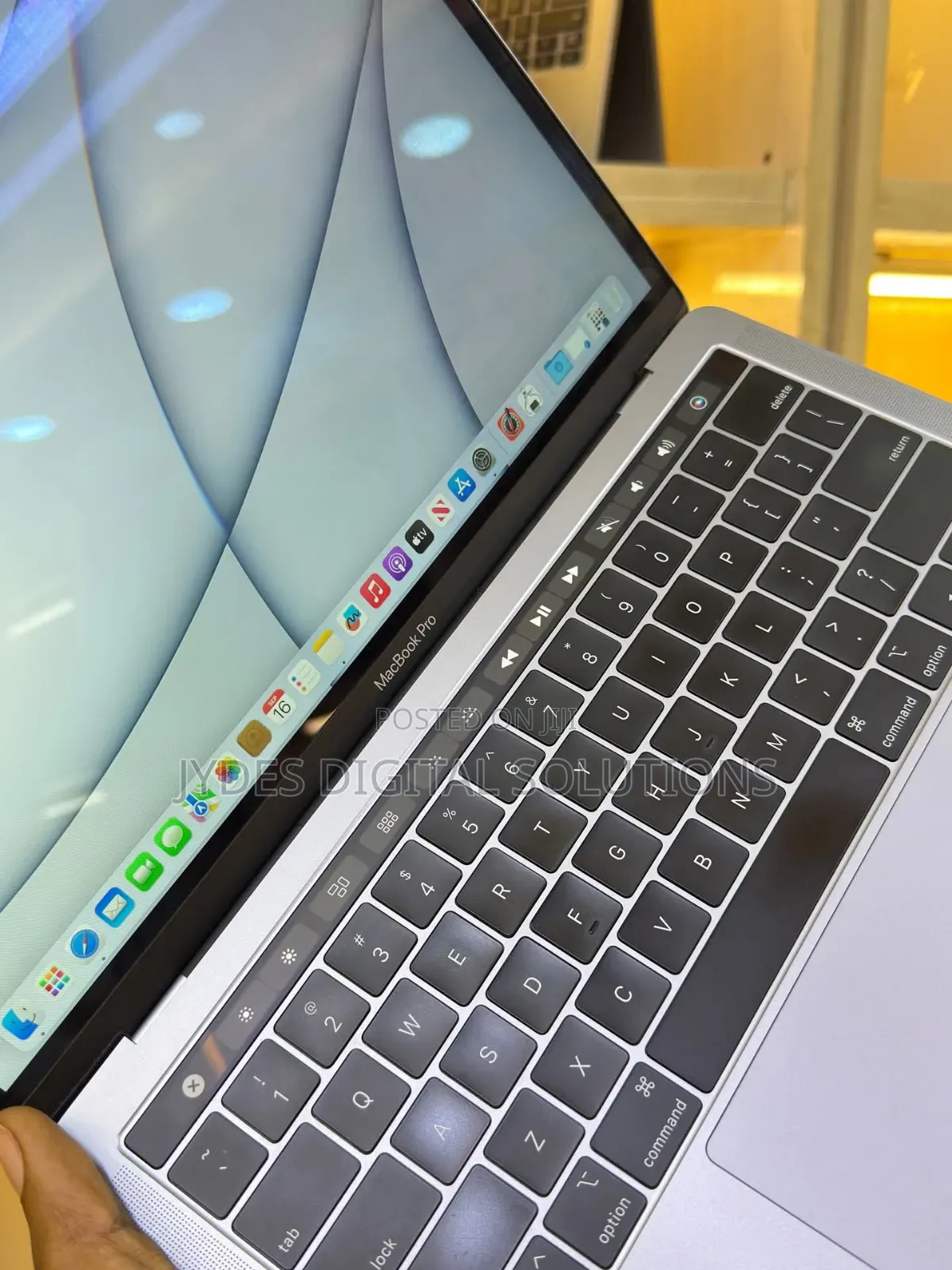 Laptop Apple MacBook Pro 2017 16GB Intel Core i7 SSD 256GB