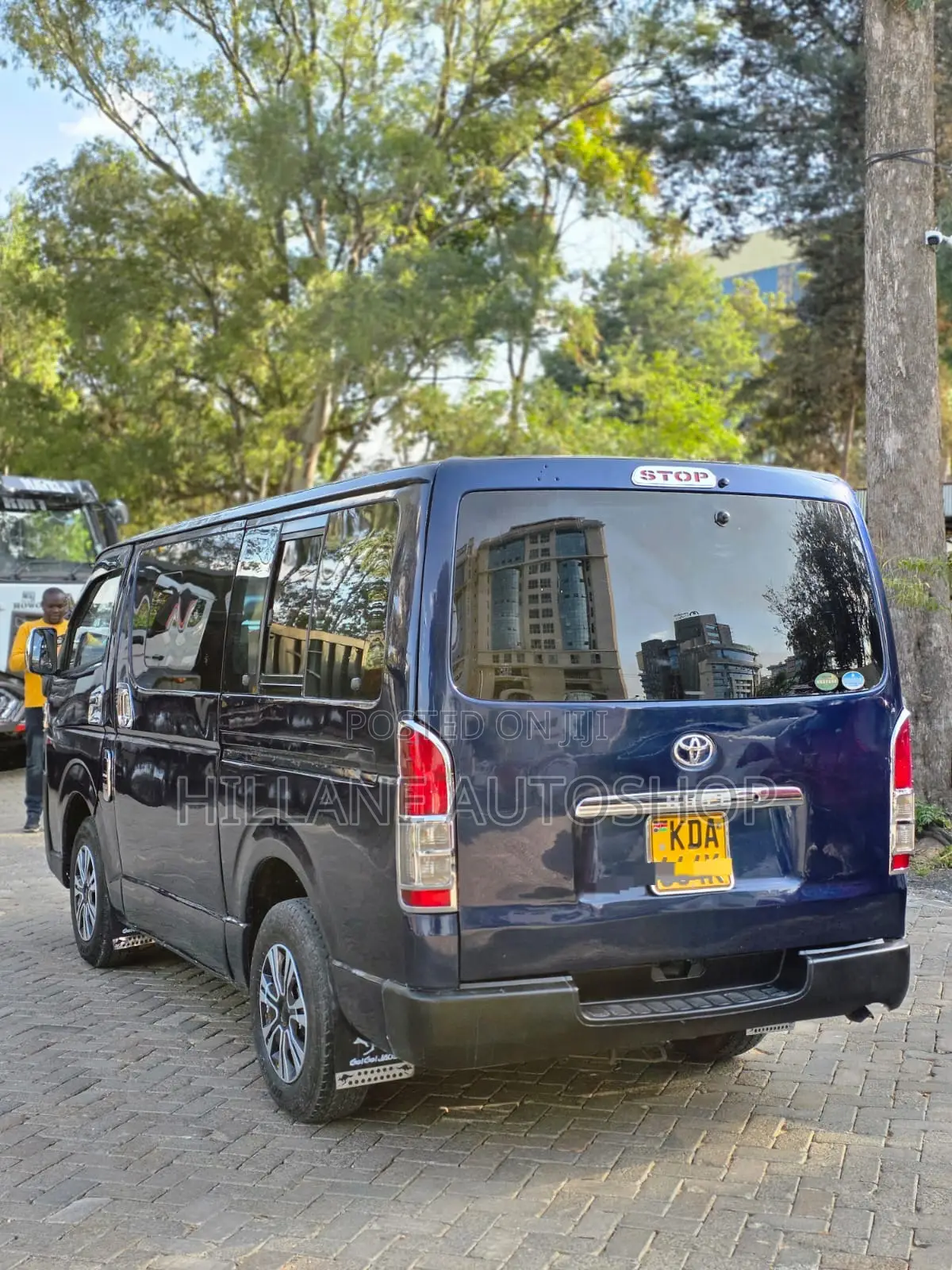 Toyota HiAce 2014 Blue
