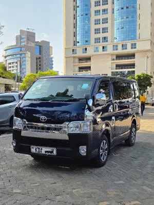Toyota HiAce 2014 Blue