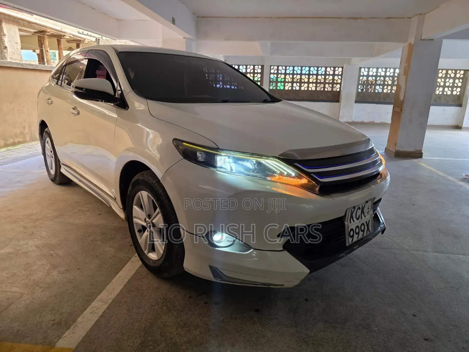 Toyota Harrier 2013 White
