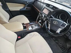 Toyota Mark X 2017