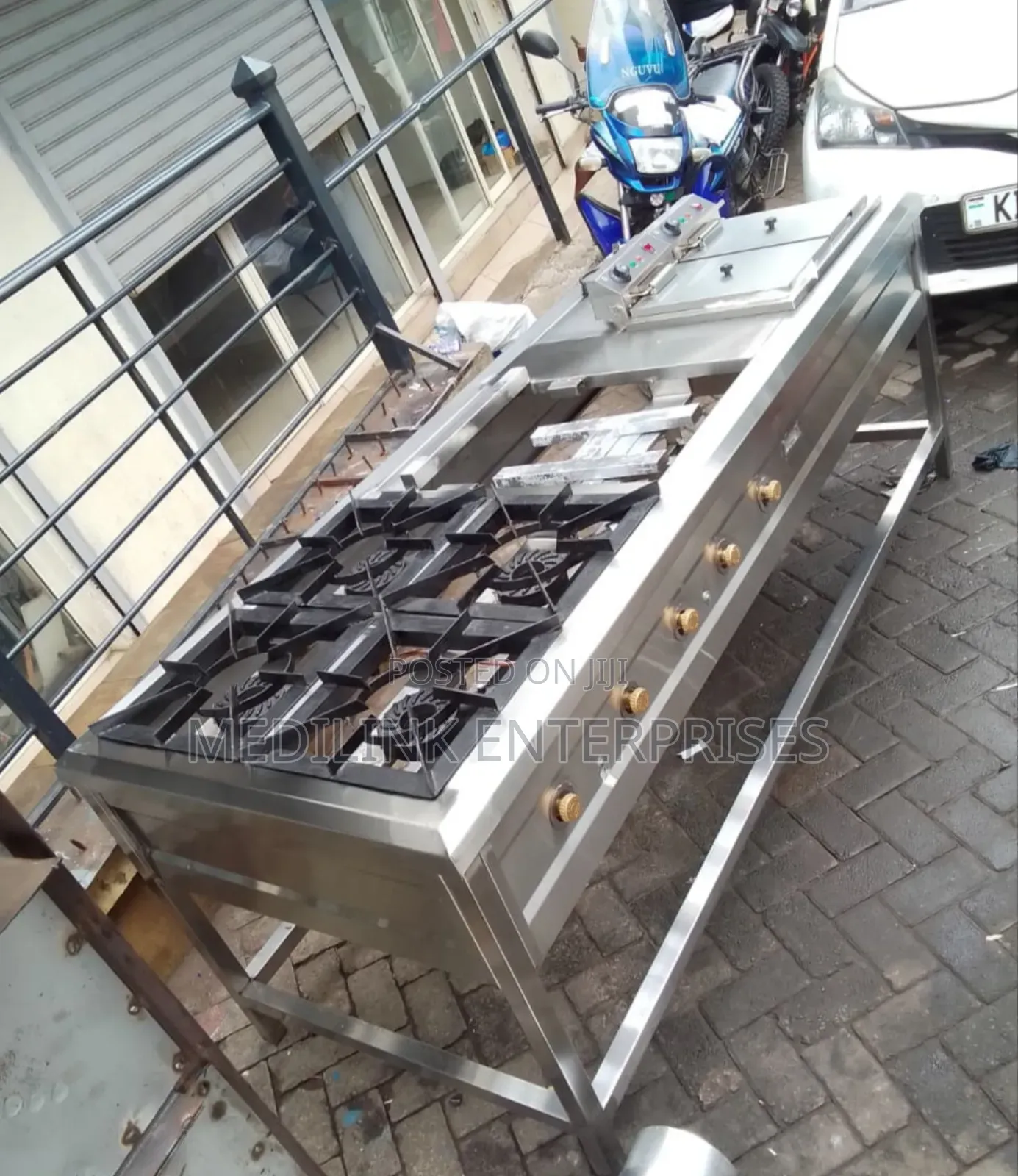 Commercial Combined Cooker(4-Burner+Grindle+ Double Fryer)