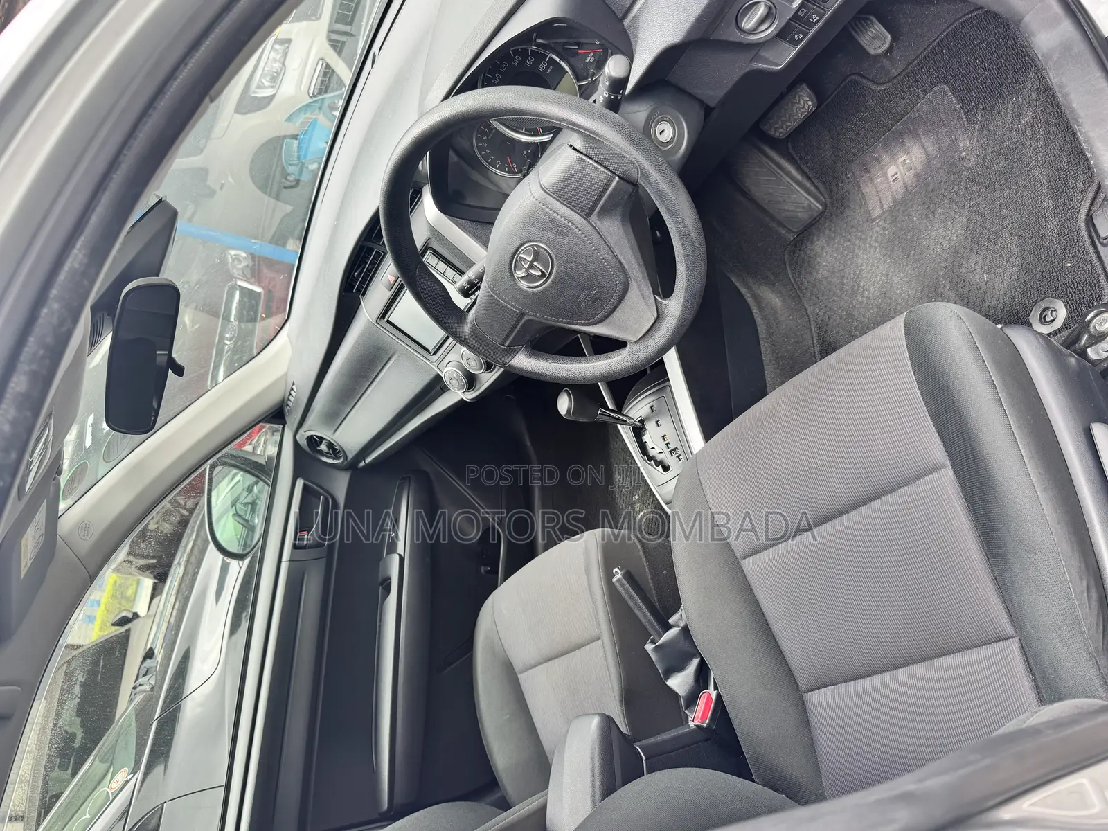 Toyota Corolla Fielder 2020 Silver
