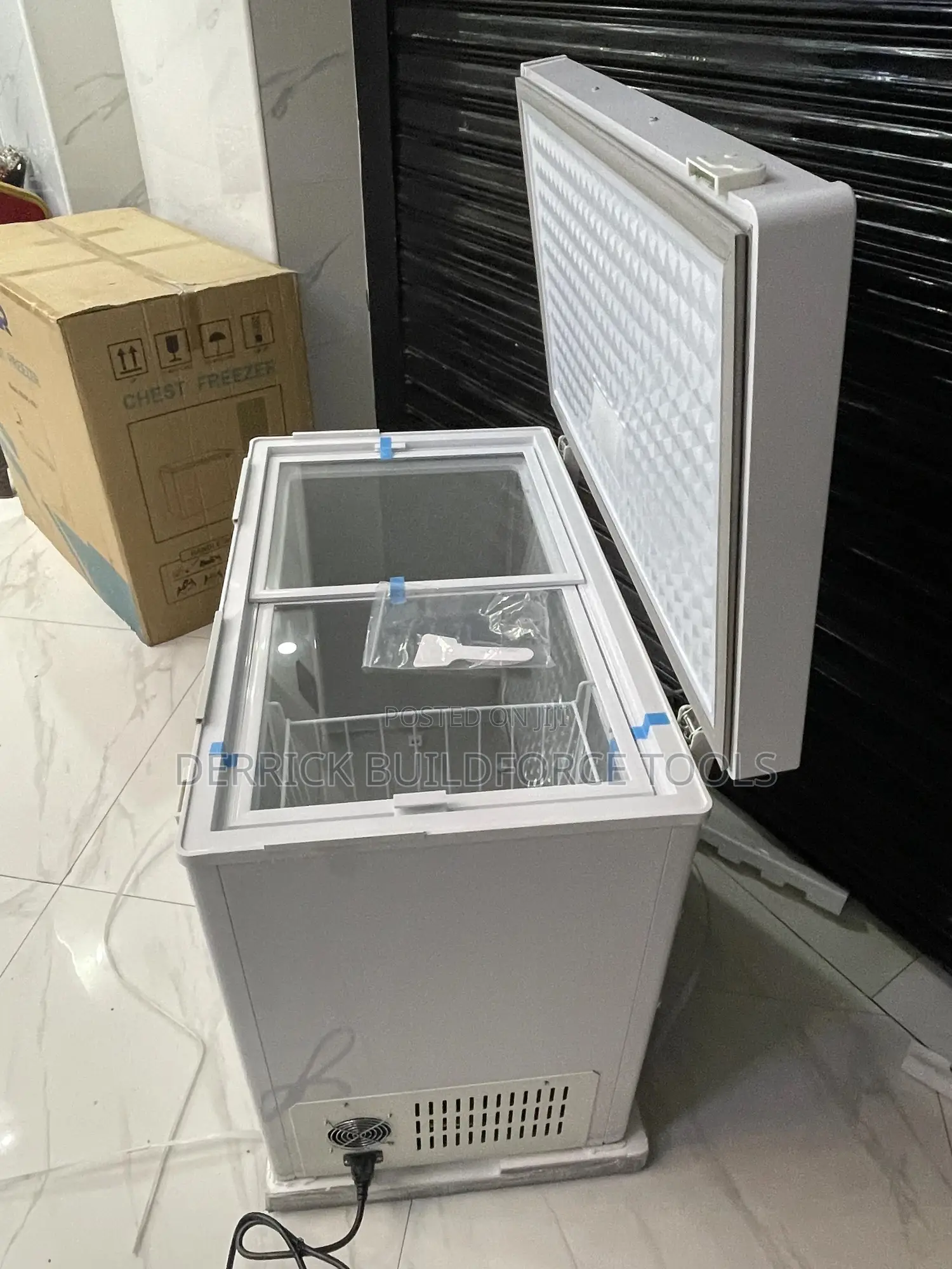 Gr Dc Solar 158l Deep Freezer/Chest Freezer