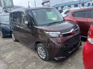Toyota Tank 1.0 AWD 2019 Brown