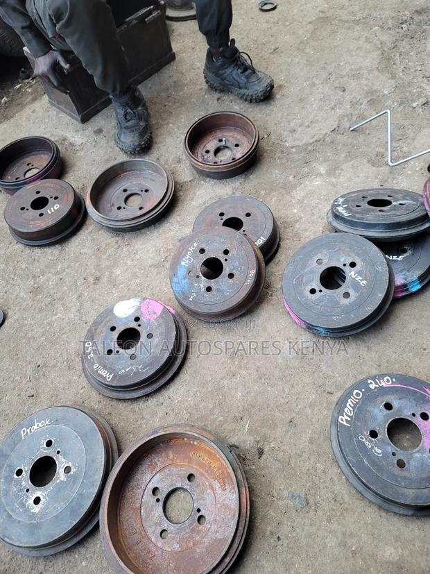 Toyota Fieder 2005 Drum