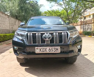 Toyota Land Cruiser Prado 2017 Black