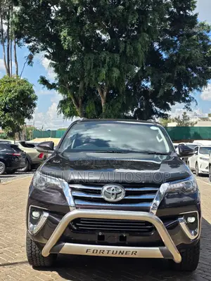 Toyota Fortuner 2019 Brown