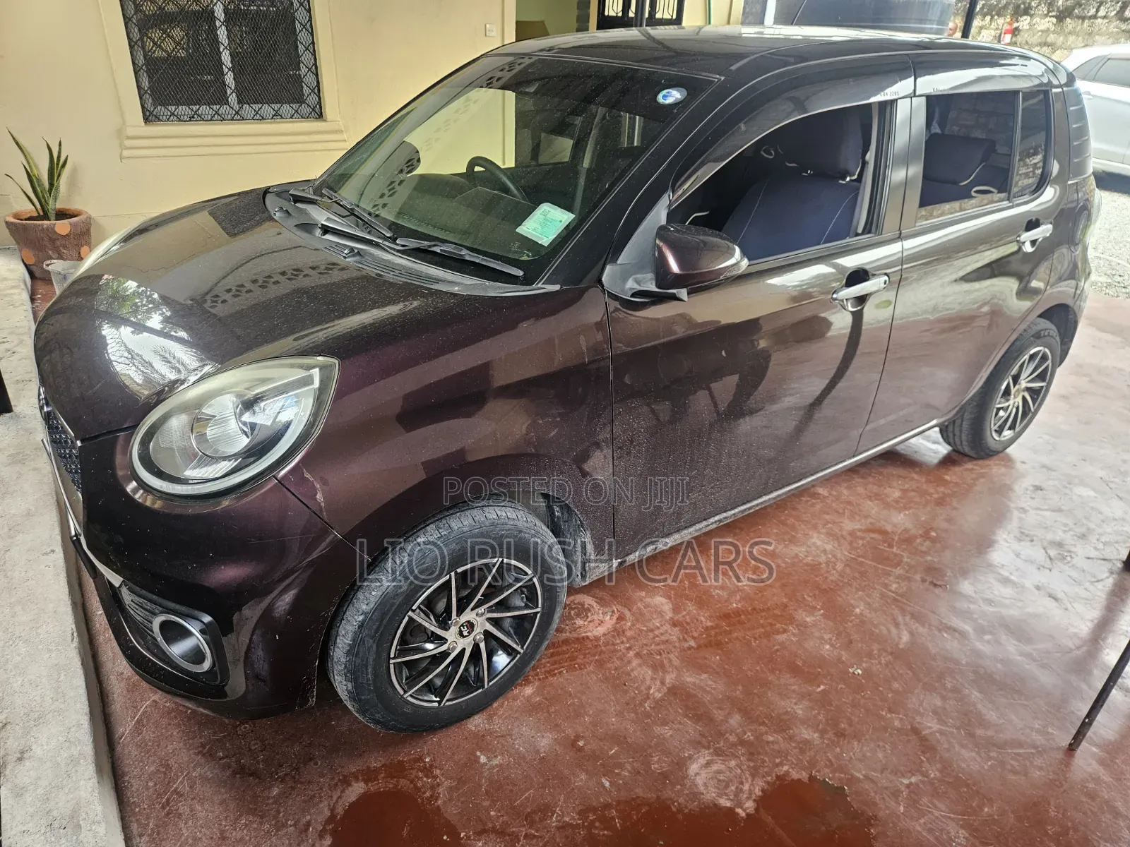 Toyota Passo 2016 Maroon