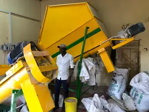 1.5 Ton Horizontal Feed Mixer Motor Driven