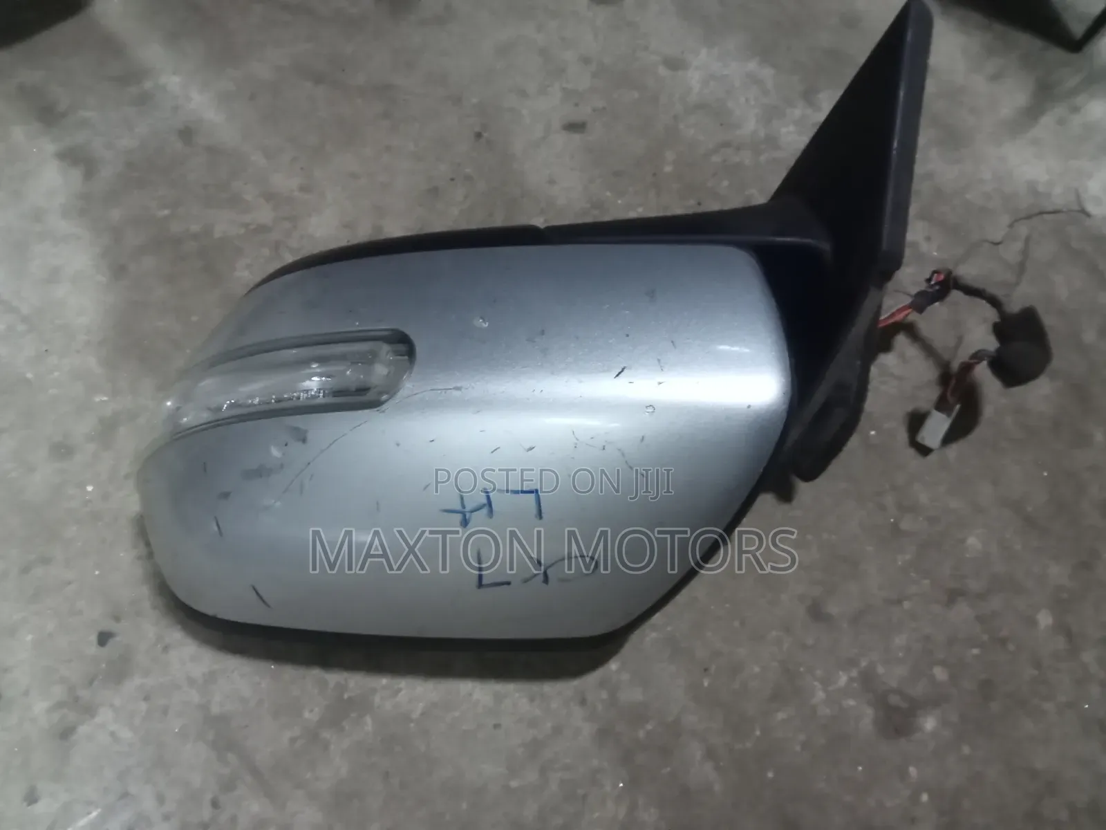 Mazda MPV Sidemirror With Indicator