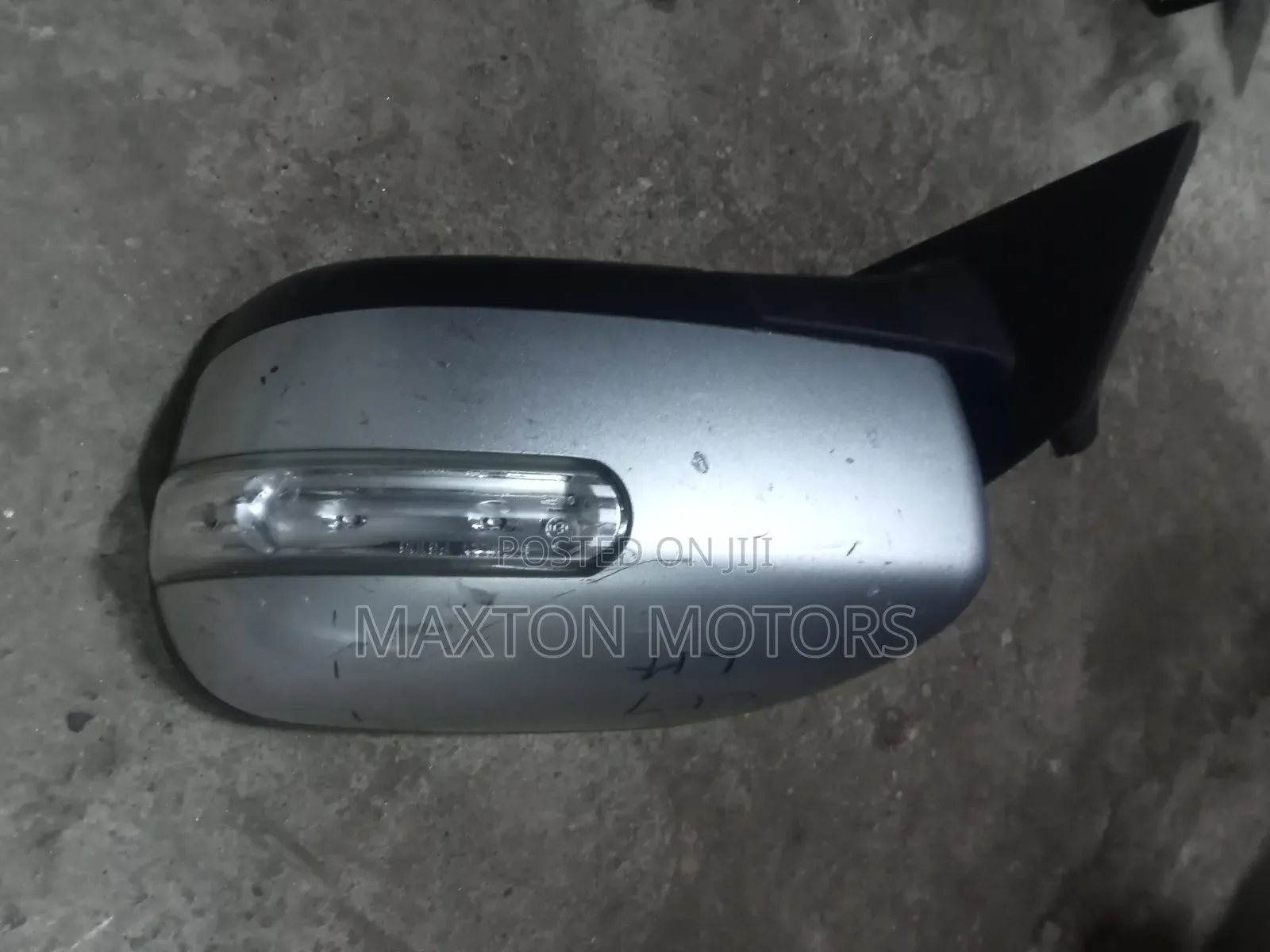 Mazda MPV Sidemirror With Indicator