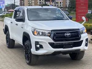 Toyota Hilux 2019 White