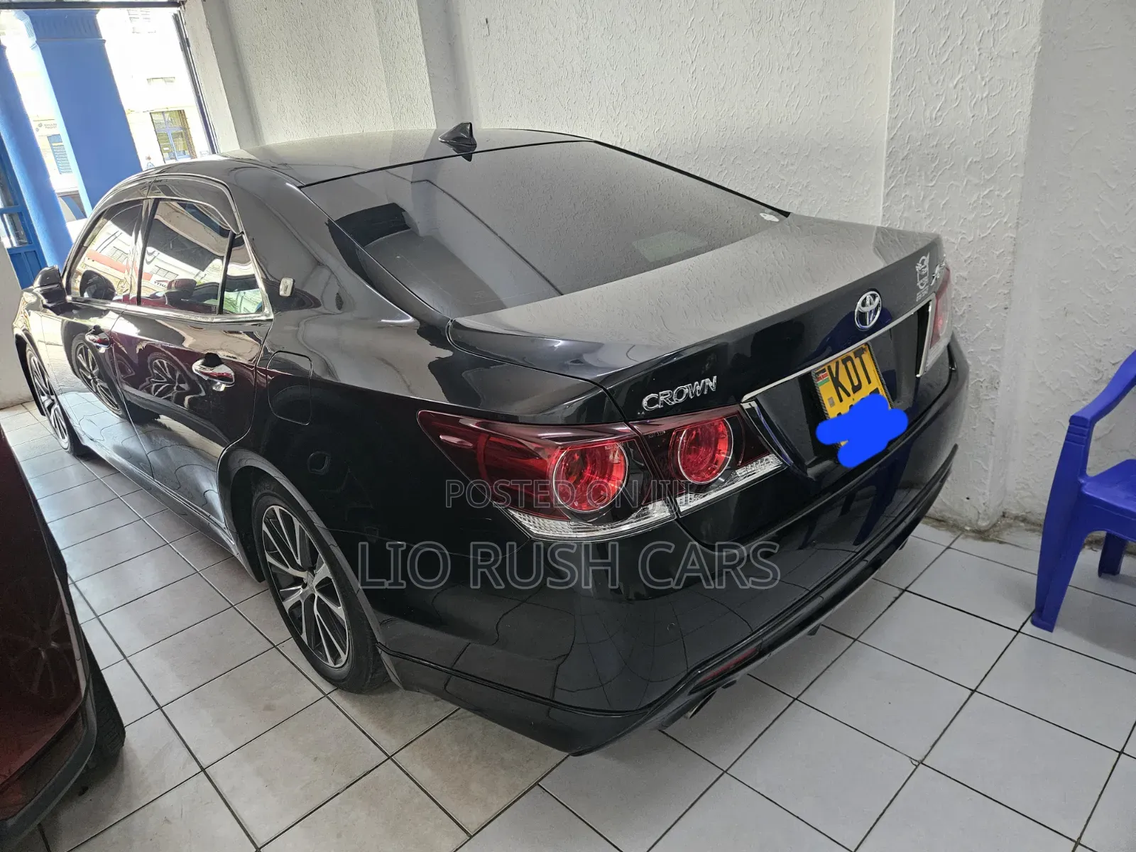 Toyota Crown 2018 Black
