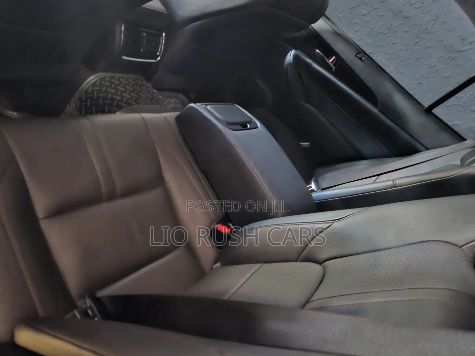 Toyota Crown 2018 Black