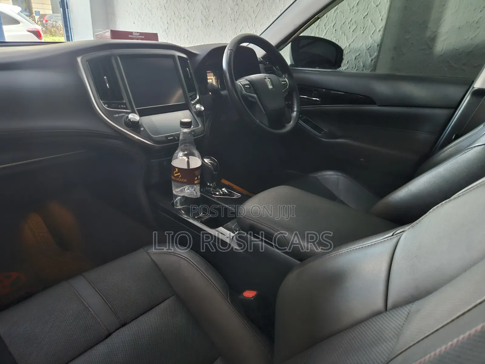 Toyota Crown 2018 Black