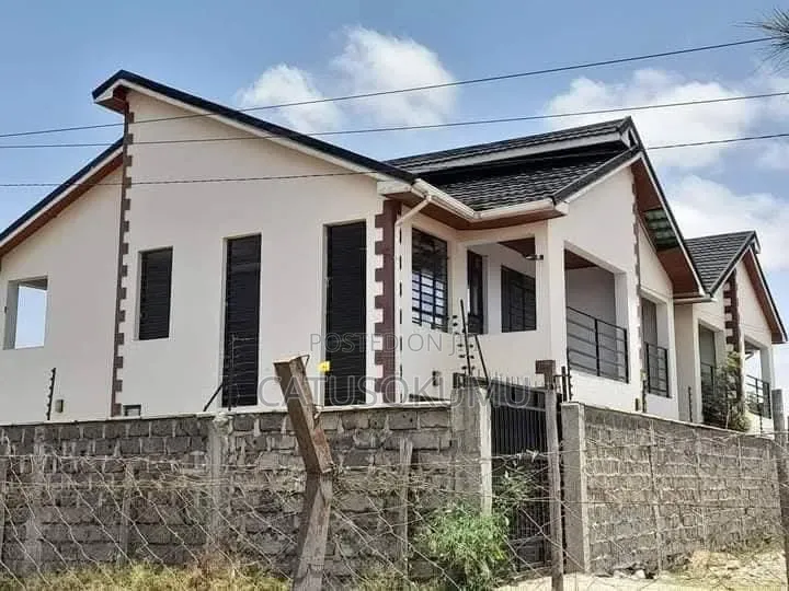 4bdrm Maisonette in Syokimau, Gateway Mall Area for rent