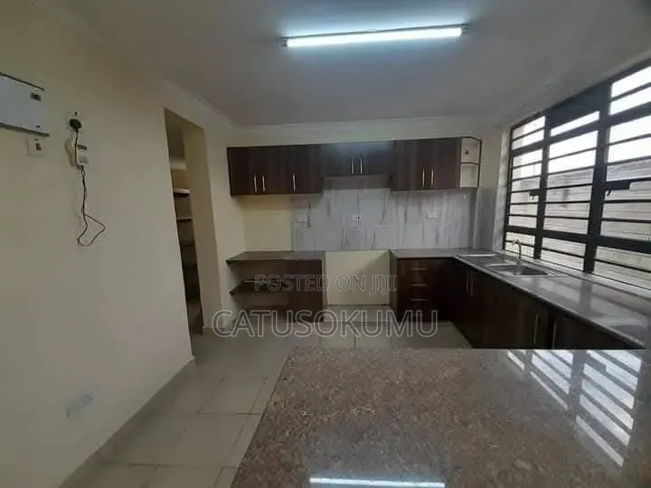 4bdrm Maisonette in Syokimau, Gateway Mall Area for rent