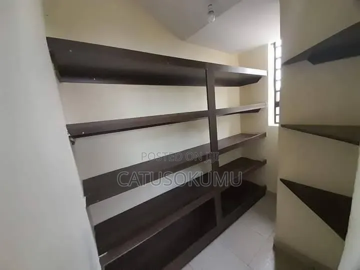 4bdrm Maisonette in Syokimau, Gateway Mall Area for rent