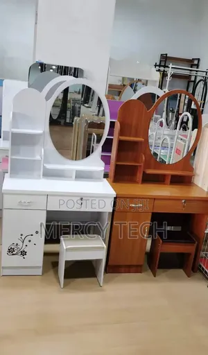 White Executive Dressing Table With Oval Mirror