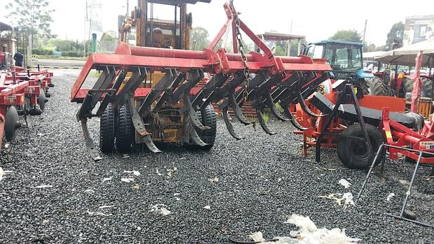 11 Tines Adjustable Tiller - thumbnail 6