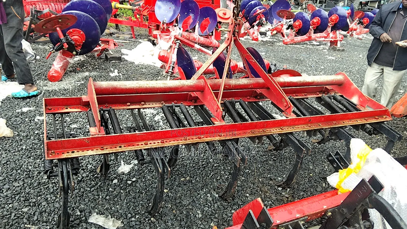 11 Tines Adjustable Tiller