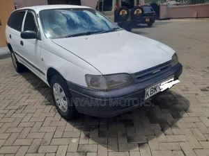 Toyota Caldina 2002 White