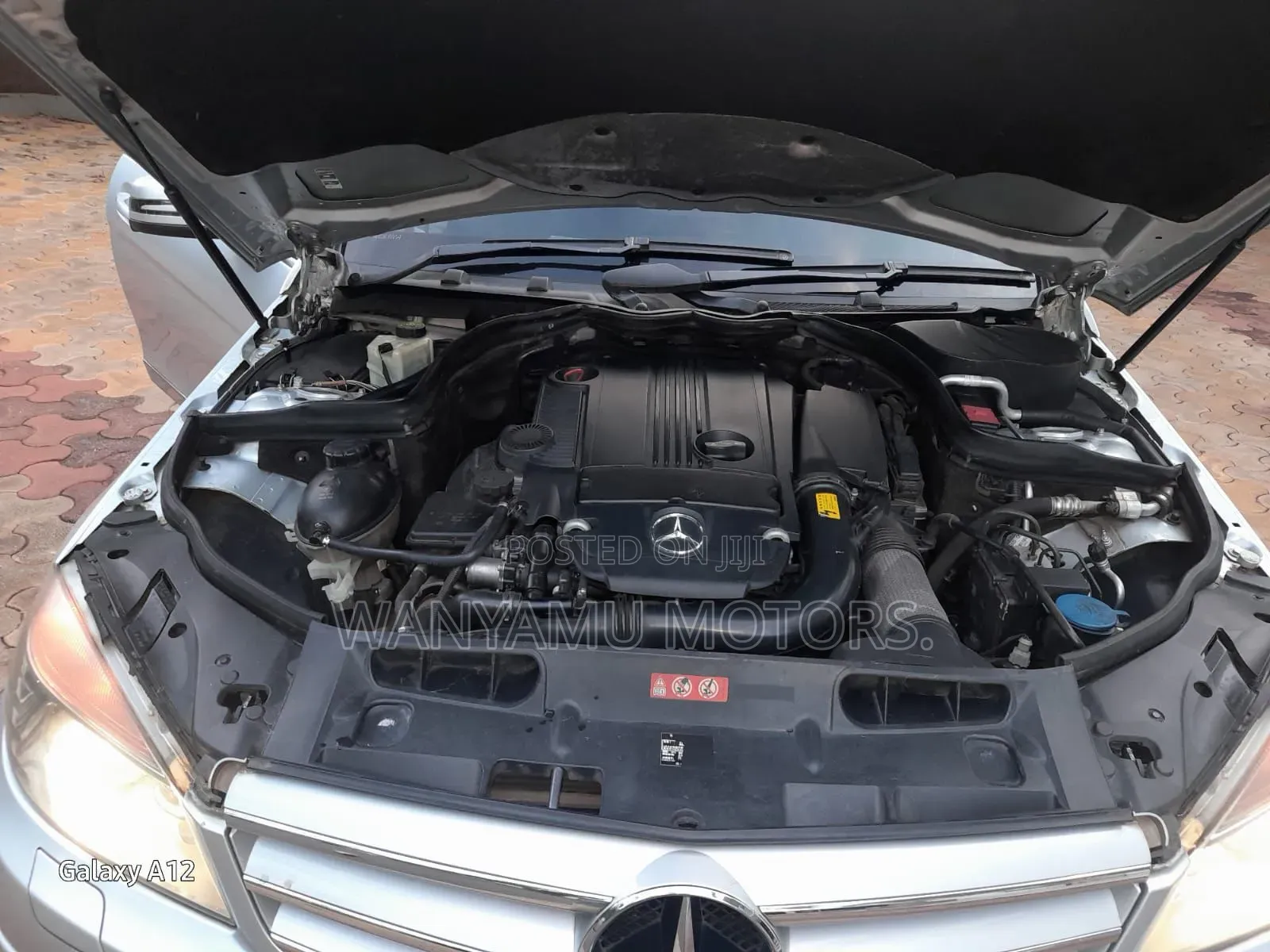 Mercedes-Benz C200 2012 Silver