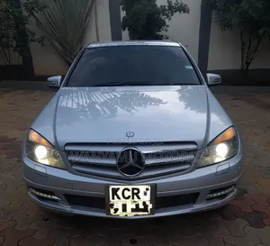 Mercedes-Benz C200 2012 Silver
