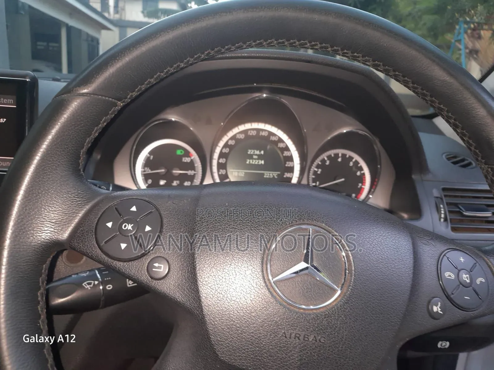 Mercedes-Benz C200 2012 Silver