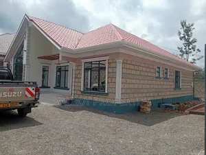4bdrm Bungalow in Matasia for sale