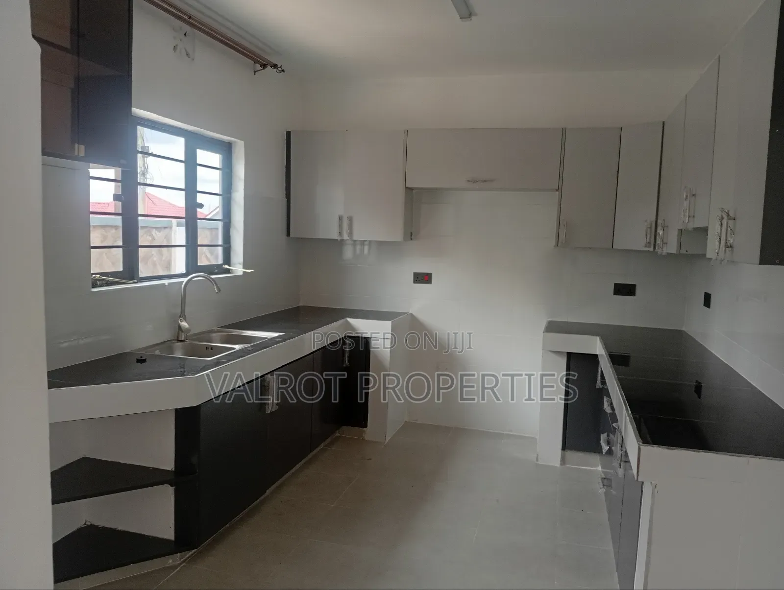 4bdrm Bungalow in Matasia for sale