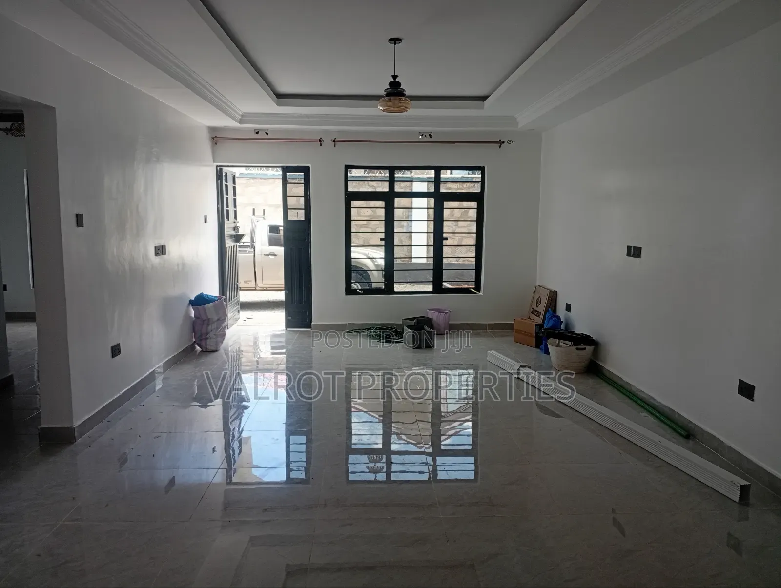 4bdrm Bungalow in Matasia for sale