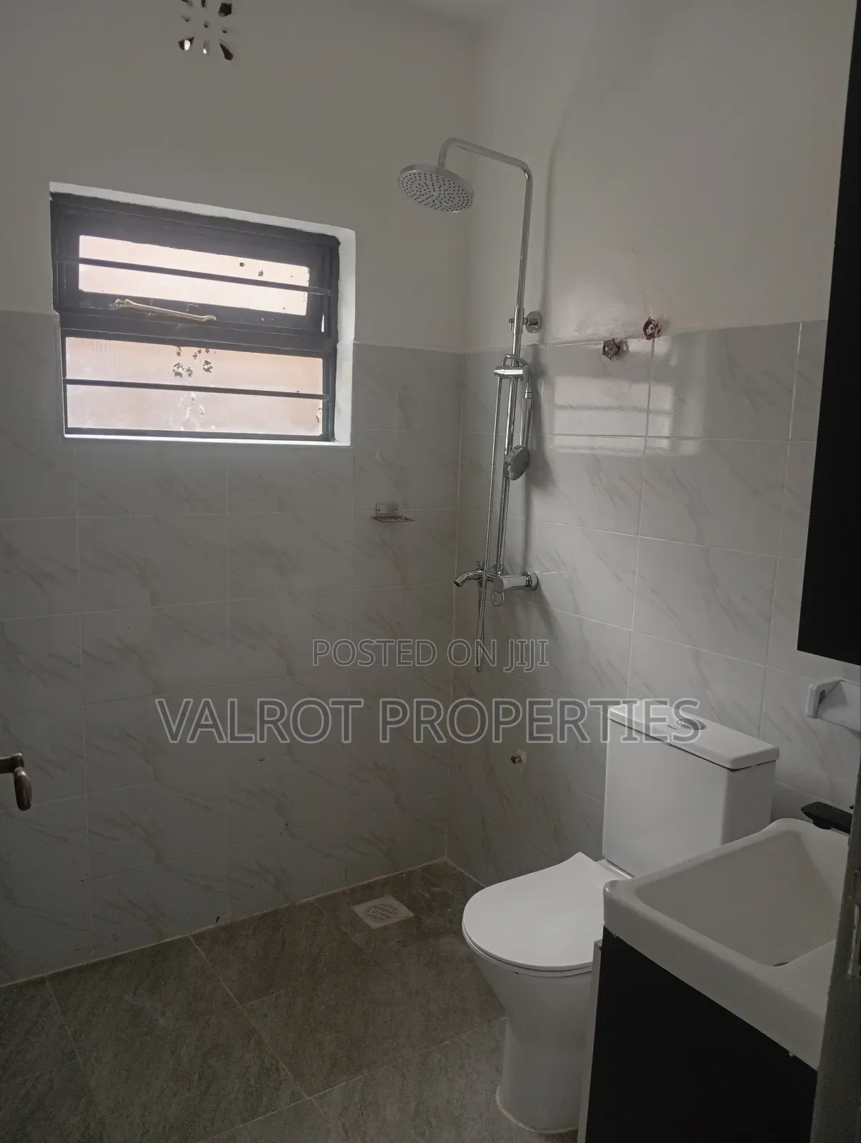 4bdrm Bungalow in Matasia for sale