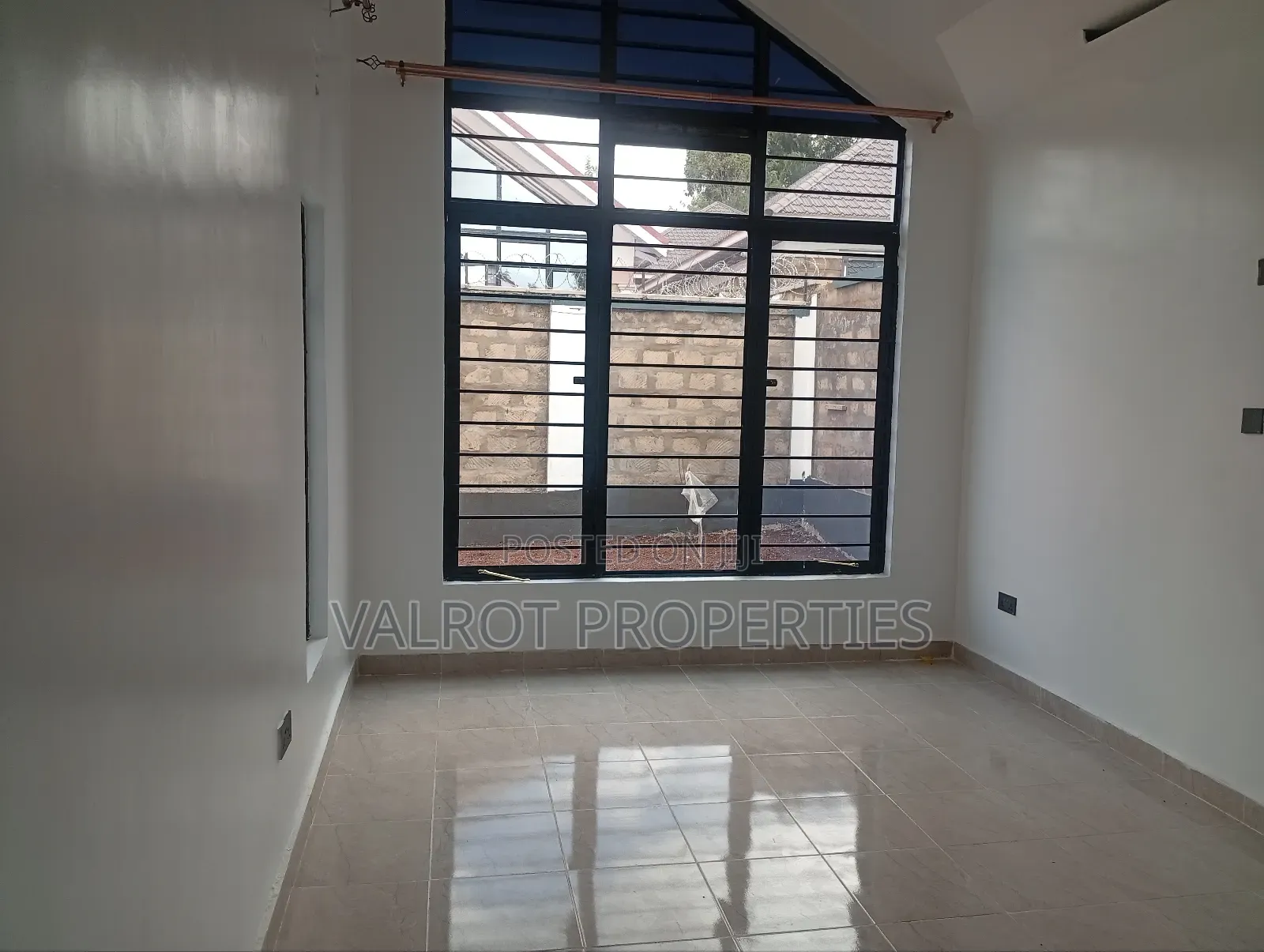 4bdrm Bungalow in Matasia for sale