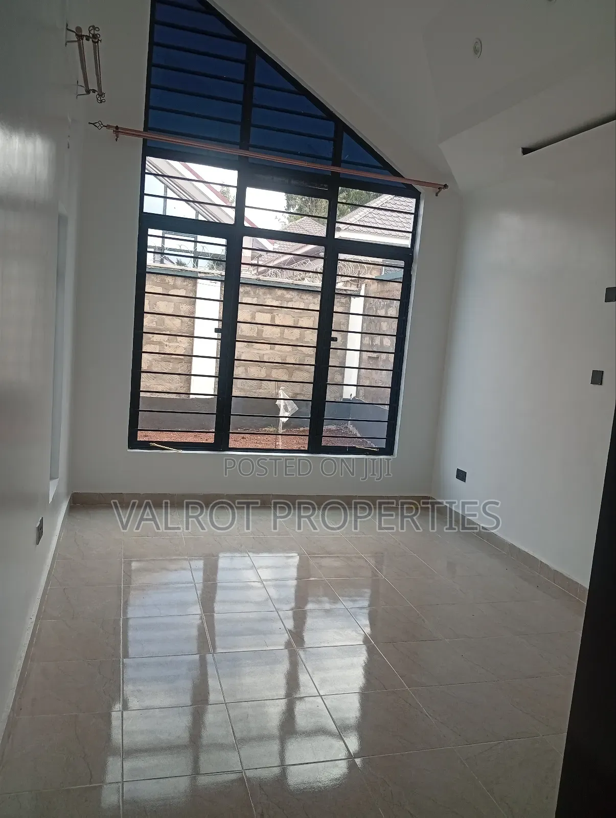 4bdrm Bungalow in Matasia for sale
