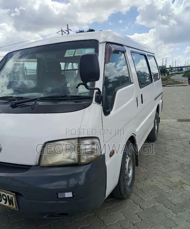 Nissan Vanette 2006 White - thumbnail 2