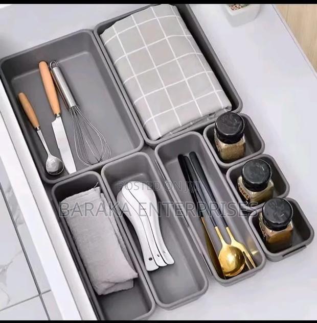 8pcs Set Adjustable Plastic Drawer Organiser
