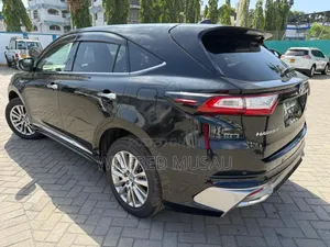 Toyota Harrier 2.5 Hybrid 4WD 2019 Black