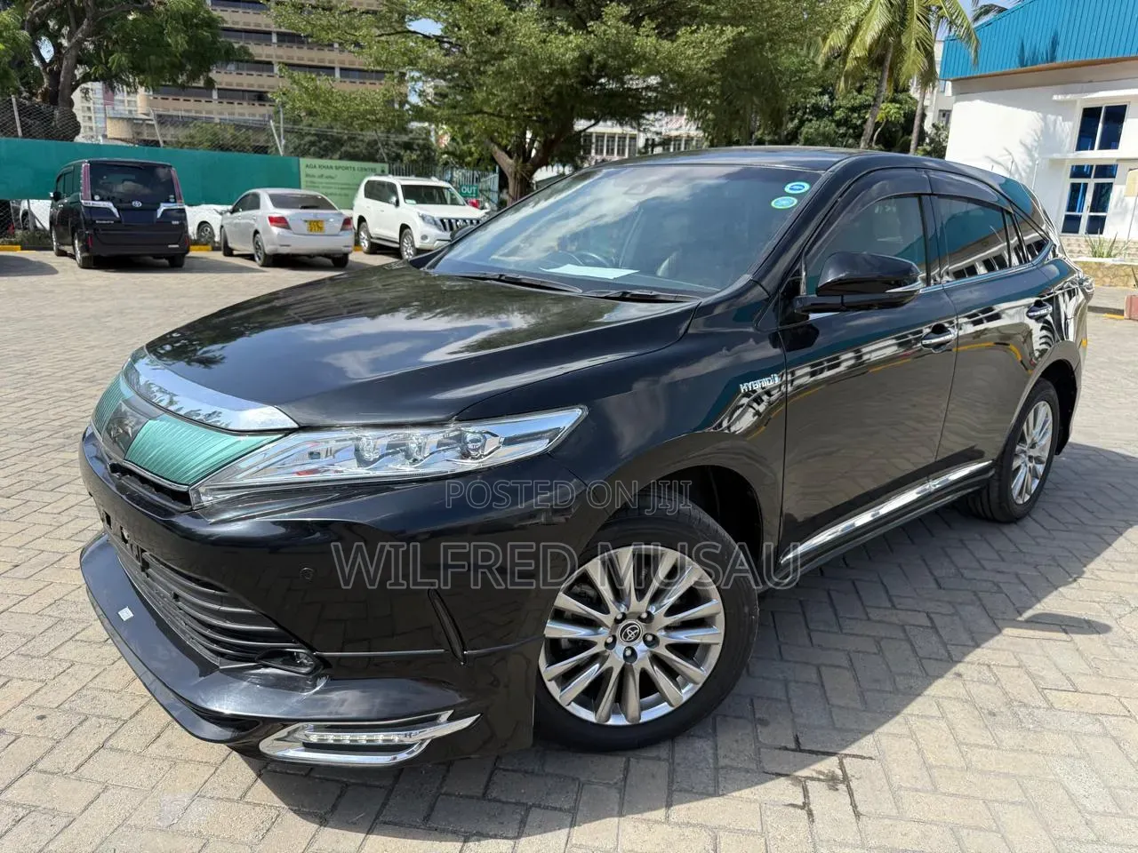 Toyota Harrier 2.5 Hybrid 4WD 2019 Black