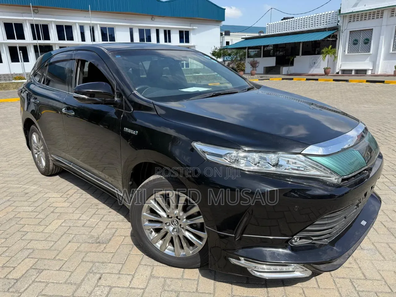 Toyota Harrier 2.5 Hybrid 4WD 2019 Black